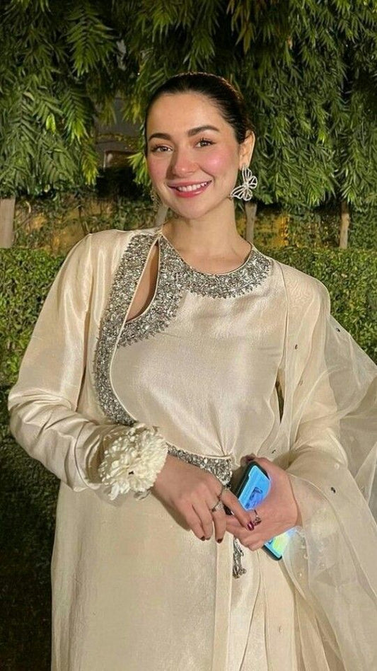 HANIA AMIR VIRAL DRESS