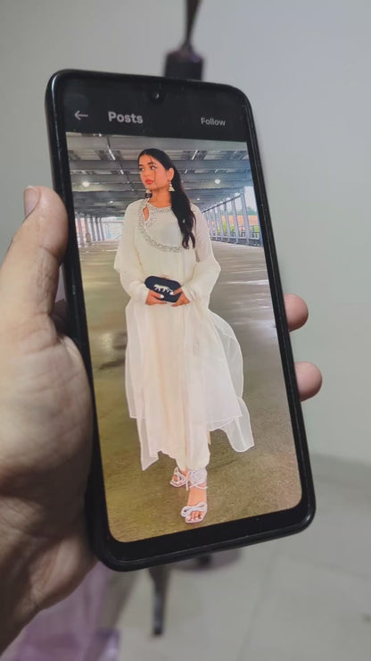 HANIA AMIR VIRAL DRESS